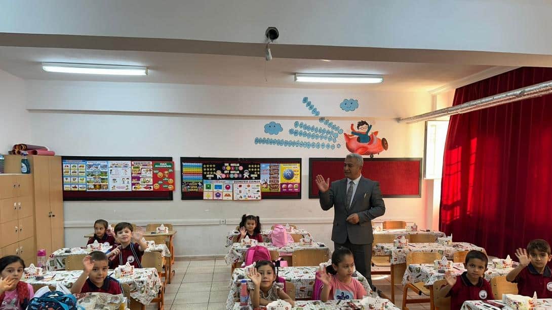 İlçe Milli Eğitim Müdürümüzün 1. Sınıfları Ziyareti